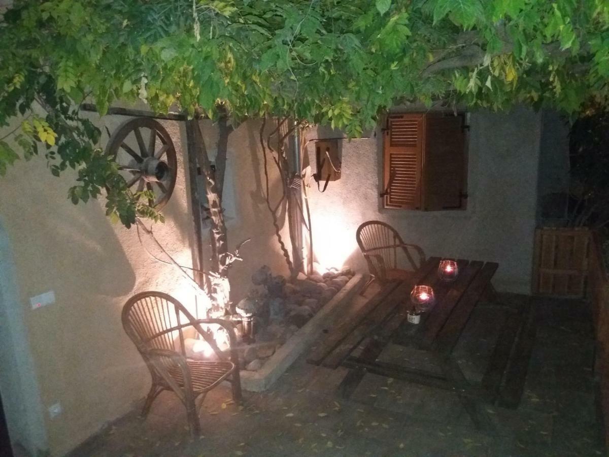 Haus Moeltner - Apartment "Weinansetz" Caldaro Buitenkant foto